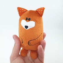 Mini toys palm-size. Plush with embroidery. Un projet de Conception de jouets de Nataliya Goyzhevskaya - 14.06.2021
