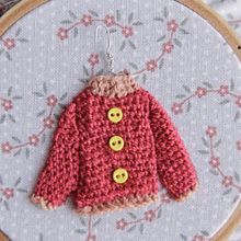 El saco de Amparo . Un proyecto de Bordado de Manos que bordan - 15.06.2021