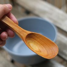 Cuchara de cerezo. Un proyecto de Carpintería y Artesanía de Andrea Cortés (Barcelona Wood Workshops) - 15.06.2021