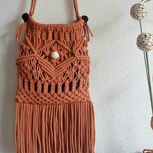 Mi Proyecto del curso: Diseño y elaboración de bolsos en macramé. Design, Accessor, Design, Arts, Crafts, Sewing, Fiber Arts, and Macramé project by Loly P - 06.17.2021
