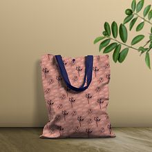 Hawaian Pattern: Curso estampación. Un projet de Design , Création de motifs, Illustration traditionnelle , et Design graphique de Lydia Gil Sanchez - 18.06.2021