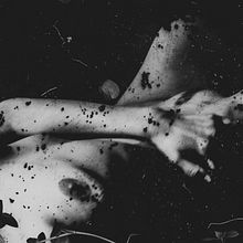 Cuerpo Profano  . Un proyecto de Fotografía, Retoque fotográfico, Fotografía artística, Fotografía analógica y Autorretrato Fotográfico de Carla Fortuna - 17.06.2021