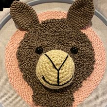 Mi Proyecto del curso: Punch needle y crochet: crea personajes únicos. Arts, Crafts, To, Design, Embroider, Fiber Arts, DIY, and Crochet project by Michelle Elia - 06.23.2021