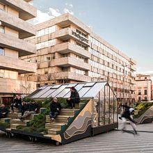 Mountain on the Moon. Un progetto di Design, Architettura, Consulenza creativa, Eventi, Design e creazione di mobili, Design industriale, Architettura d'interni, Interior design, Paesaggismo e Product design di Enorme Studio - 23.06.2021