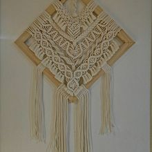 Mi Proyecto del curso: Introducción al tapiz de macramé. Un progetto di Design di accessori, Artigianato, Fiber Art e Macramè di Ximena Torres - 24.06.2021