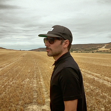 Apple Along the way. Un progetto di Cinema, video e TV, Stor, telling e Pubblicità di César Pesquera - 28.06.2021