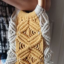 Mi Proyecto del curso: Diseño y elaboración de bolsos en macramé. Design, Accessor, Design, Arts, Crafts, Sewing, Fiber Arts, and Macramé project by Melissa Gómez Barrantes - 06.30.2021