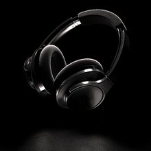 Audifonos. Un progetto di Product design di Jorge Antonio Rivas - 01.04.2021