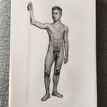 Mi Proyecto del curso: Dibujo realista de la figura humana. Un proyecto de Ilustración tradicional, Bellas Artes, Bocetado, Dibujo a lápiz, Dibujo, Dibujo realista y Dibujo anatómico de Lucia Garcia - 01.07.2021