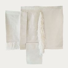 dois de fevereiro, 2021, lã e fio de algodão, 105x103cm. Fine Arts project by Juliana Maia - 07.02.2021