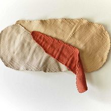 de quando fui só coração, 2020, lã e linha de algodão, 63 x 94cm. Fine Arts project by Juliana Maia - 07.02.2021