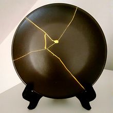 Il mio progetto del corso: Introduzione al kintsugi: ripara la ceramica con l’oro. Projekt z dziedziny Craft,  Sztuki piękne, Ceramika i DIY użytkownika veronicamelfi - 04.07.2021