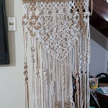 Mi Proyecto del curso: Macramé: nudos básicos y complejos . Projekt z dziedziny Projektowanie dodatków, Projektowanie wnętrz,  Dekoracja wnętrz,  Tkactwo i Makrama użytkownika Marta BUSTOS NORAMBUENA - 05.07.2021