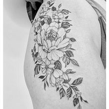 Floral Tattoos. Design project by Ella Storm - 07.05.2021