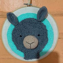 Mi Proyecto del curso: Punch needle y crochet: crea personajes únicos. Arts, Crafts, To, Design, Embroider, Fiber Arts, DIY, and Crochet project by retamalpinomarcela - 07.08.2021