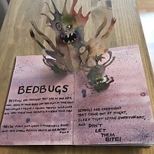 My project in Pop-Up Book Creation course - Household Beasts!. Un proyecto de Artesanía, Papercraft, Encuadernación e Ilustración tradicional de Ruaidhri O'Mahony - 09.07.2021