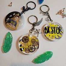 Proyectos hechos con resina. Projekt z dziedziny Projektowanie dodatków, Craft, Projektowanie biżuterii i DIY użytkownika Zuga Henriquez - 12.07.2021