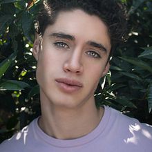 Mi Proyecto del curso: Retoque fotográfico de moda y belleza con Photoshop. Un proyecto de Fotografía, Retoque fotográfico, Fotografía de moda, Fotografía de retrato y Fotografía digital de Rafael Enrique Adam Hernández - 13.07.2021