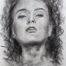 My project in Artistic Charcoal Portraiture: Creating Atmosphere course. Traditional illustration, Fine Arts, Drawing, Portrait Drawing, Realistic Drawing, and Artistic Drawing project by sabine_richartz - 07.13.2021