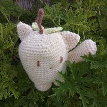 Il mio progetto del corso Amigurumi: gatto-mela . Arte și meșteșuguri, Design de jucării, Arte din fibre, Croșetat și Design de jocuri de silvia_vanzetta - 07.10.2021