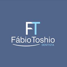 Meu projeto do curso: Design de logos: do conceito à apresentação Fábio Toshio-Dentista. Un projet de Design , Br, ing et identité, Design graphique , et Création de logos de Renan Faria - 12.07.2021