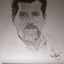retrato a lápiz. Un proyecto de Ilustración tradicional de efloresloman - 15.07.2021