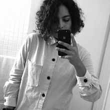 Mi Proyecto del curso: Corte y confección: diseña tu propia camisa. Un proyecto de Diseño de moda, Costura y DIY de escaji - 16.07.2021