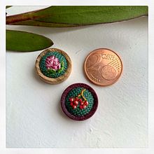 Mini floral pins. Embroider project by Mirna - 07.18.2021