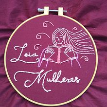 Leia mulheres. Bordado projeto de Mariana Castro - 19.07.2021