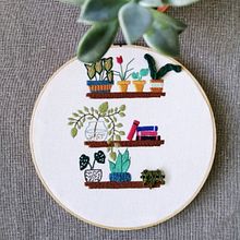 Estantería de plantas. Traditional illustration, and Embroider project by Yahir Burgos-Solís (Antronauta) - 07.21.2021