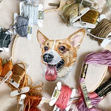 #3 Dog portrait needle painting - Raisin . Un projet de Artisanat , et Broderie de Elaine - 21.07.2021