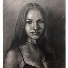 My project in Realistic Portraits Using Charcoal course. Un progetto di Illustrazione tradizionale, Belle arti, Disegno, Disegno di ritratti e Disegno realistico di amandarobertsart - 25.07.2021