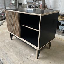 My project in Furniture Design and Construction for Beginners course. Projekt z dziedziny Craft, Projektowanie i w, rób mebli, Projektowanie wnętrz, DIY i Obróbka drewna użytkownika Ross Holdsworth - 26.07.2021
