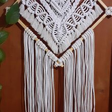 Meu projeto do curso: Introdução à tapeçaria em macramê. Un proyecto de Diseño de complementos, Artesanía, Tejido y Macramé de Juliana Fidelis santos - 28.07.2021