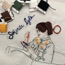 Mon projet du cours : Techniques de broderie pour créer des coiffures avec du volume. Un progetto di Design di accessori, Costume design, Ricamo e Teoria del colore di Stéphanie Aguado - 30.07.2021