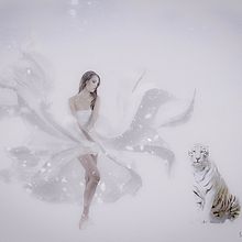 My project in Surrealistic Photomontage with Photoshop  course. Un proyecto de Post-producción fotográfica		, Retoque fotográfico, Fotografía digital, Composición fotográfica y Fotomontaje de Darren F - 29.07.2021