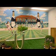 Queen's Club Mural for Nyetimber wines. Un proyecto de Ilustración tradicional, Eventos, Pintura y Dibujo de Alex Green - 20.06.2021