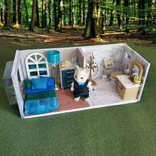 Mister Higgs's Container House (Miniature) . % Diane Lau tarafından hazırlanan Sanat ve El Sanatları projesi - 07.14.2021