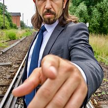 My first Portraitshooting: Award winning Actor Micky Jukovic, i did the coaching, whats your type and portraits = www.get-the-job.de . Projekt z dziedziny Fotografia, Fotografia portretowa i Światło w fotografii użytkownika Alexander Roger Wolf - 01.08.2021