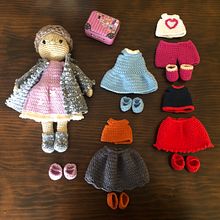 Mi Proyecto del curso: Amigurumi: diseño de ropa, pelo y complementos. Arts, Crafts, To, Design, Fiber Arts, Crochet, and Amigurumi project by Mercedes Cuevas - 08.06.2021