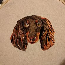 Salchicha. Embroider project by Rocio Rios Pröschle - 08.06.2021