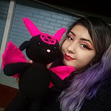 Mi Proyecto del curso: Amigurumi: creación de personajes con ganchillo. Un proyecto de Artesanía, Diseño de juguetes, Tejido, Crochet y Amigurumi de Nayaret Estefanía - 07.08.2021