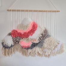 My project in Introduction to Latch Hooking and Locker Hooking course. Un proyecto de Decoración de interiores y Tejido de angelina.hand - 09.08.2021