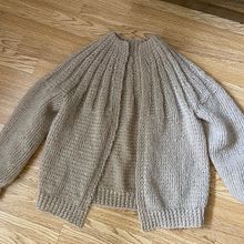 Sweater. Un proyecto de Crochet de Lina - 11.08.2021