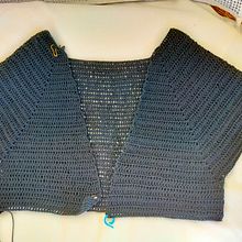 Mi Proyecto del curso:  Top-down: prendas a crochet de una sola pieza . % mluisamoraleja tarafından hazırlanan Moda Tasarımı, El, af Sanatları, Kendin Yap, Tığ işi, Ve Tekstil Tasarımı projesi - 08.11.2021