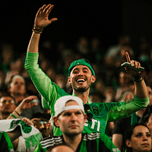 Lifestyle branding en Instagram - Marca: Los Verdes (Supporters Group of Austin Futbol Club)). Photograph, Art Direction, Br, ing, Identit, Social Media, Mobile Photograph, Product Photograph, Instagram & Instagram Photograph project by Javier Pereyra - 07.14.2021