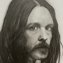 Mi Proyecto del curso: Retrato realista con lápiz de grafito. Un projet de Illustration traditionnelle, Beaux Arts, Esquisse , Dessin au cra, on, Dessin, Dessin de portrait, Dessin réaliste, Dessin artistique , et Dessin anatomique de lunnika - 13.08.2021