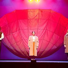 Tell me again about the war, 2014. Un progetto di Costume design e Scenografia di Juliette Mout - 13.08.2021
