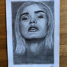 My project in Artistic Charcoal Portraiture: Creating Atmosphere course. Traditional illustration, Fine Arts, Drawing, Portrait Drawing, Realistic Drawing, and Artistic Drawing project by Kenneth Pert - 08.13.2021