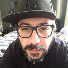 Apresentacao Alexandre Bifano. Un projet de Motion design, Cinéma, vidéo et télévision, Animation, Postproduction photographique, Cinéma, Vidéo, Télévision , et VFX de Alexandre Bifano - 14.08.2021